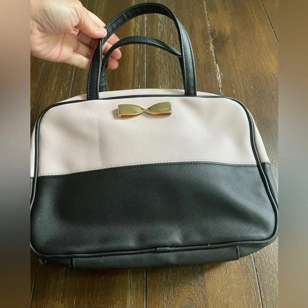 Victoria’s secret cosmetics bag